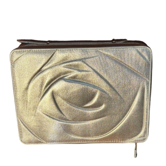 💕NEW Lancome Beauty Box💕 - Picture 3 of 7